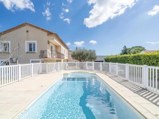 MAISON INDIVIDUELLE – 6 CHAMBRES – SUD – PISCINE – GARAGE