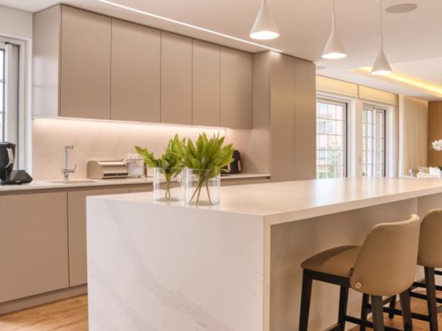 Bairro do Rosario* Vive neste penthouse lindamente renovado