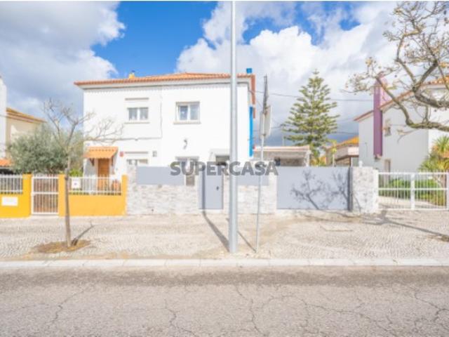 || Bairro da Conceição | Moradia T3 | Totalmente Remodelada ||