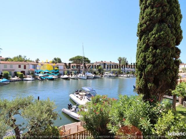 BAISSE DE PRIX PORT GRIMAUD Appartement 2 pièces avec amarrage