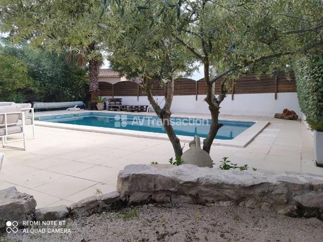 BAISSE DE PRIX POUR CETTE MAISON DE 105M2 AVEC PISCINE
