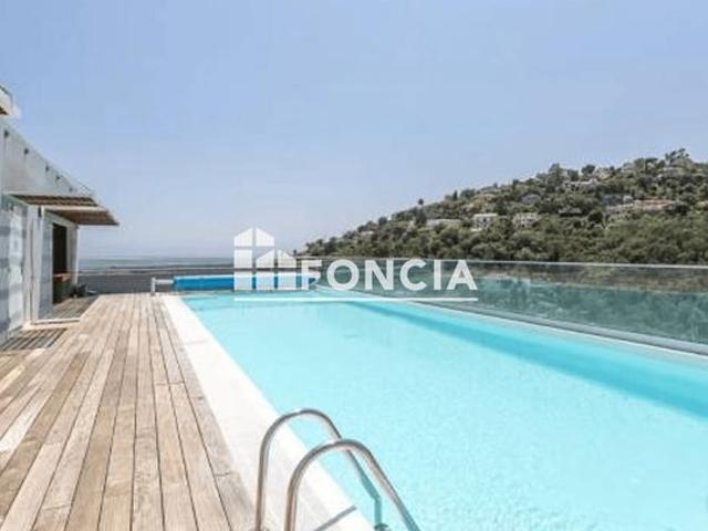 Baisse de prix Studio 34 m² avec terrasse, vue mer et piscine – Résidence Plaza Corniche Bellevue à Mandelieu