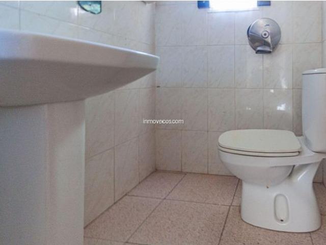 Bajo Comercial