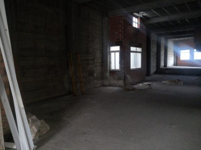 Bajo comercial En Vázquez de Parga