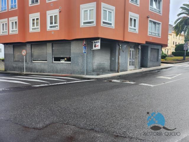BAJO COMERCIAL EN ESQUINA ZONA GADIS