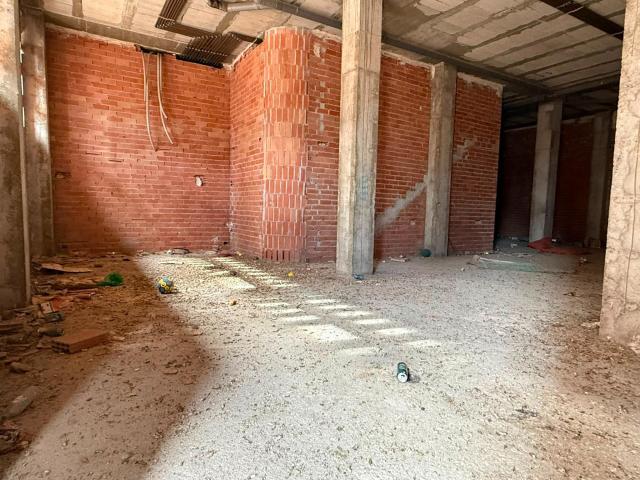 BAJO COMERCIAL EN RONDA SUR 1 AÑO DE CARENCIA POR ADECUACION DEL LOCAL