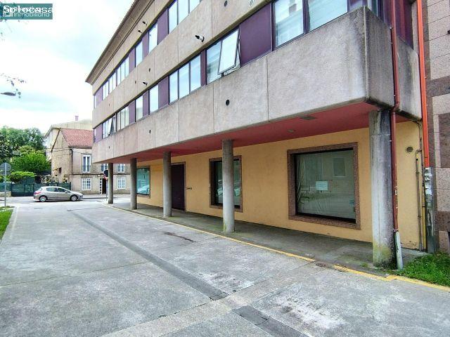 Bajo comercial en Santiago Conxo en 2 plantas