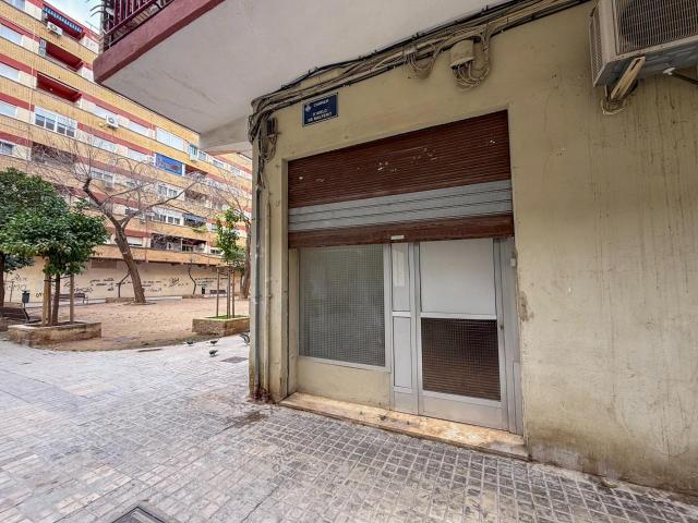 Bajo en alquiler en Calle Ayelo de Malferit Malilla