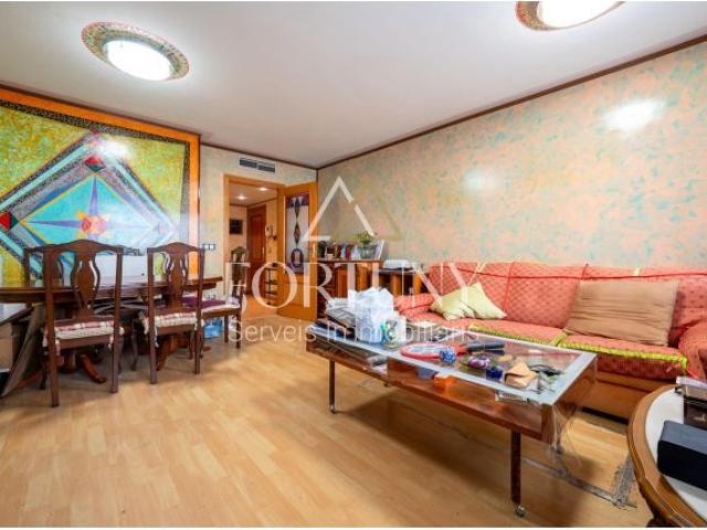 Bajo en venta en Reus