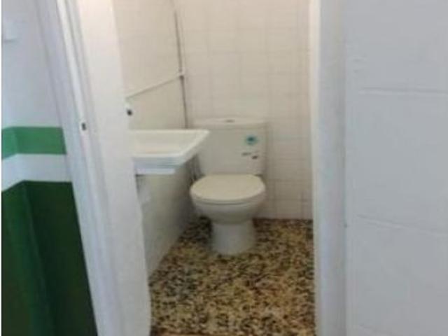 Bajo en zona travesia de Vigo