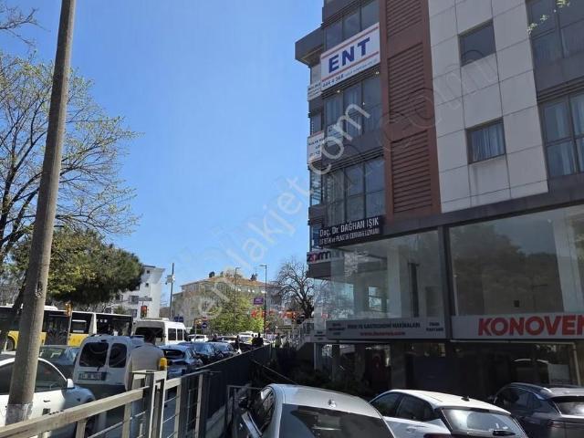 Bakırköy İncirli Caddesinde Kiracılı Dükkan Hissesi