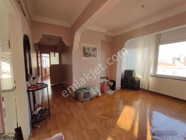 Bakırköy Osmaniye'nin En Güzel Yerinde 4.kat 3+1 110m2 Bahçeli
