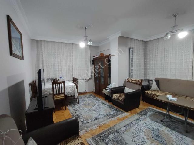 Bakırköy Osmaniyede 2+1 Net 57 M2 1.kat Asansörlü