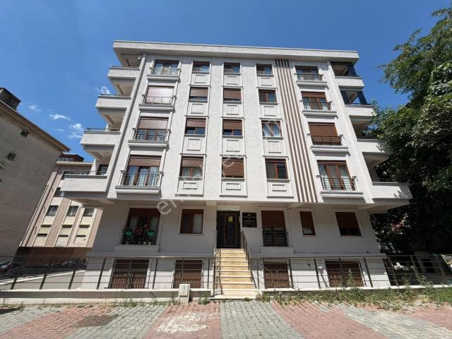 Bakırköyde Kiralık 3+1 Daire