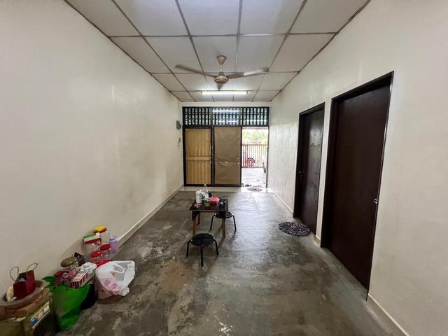 Bakar Sampah Taman Kenari 1 Stry Terrace Facing Padang For Sale