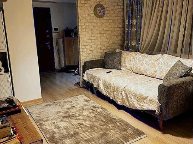 BAKIRKÖY KARTALTEPE SİTEDE OTOPARKLI BAKIMLI LÜX 1+1 70m2 DAİRE
