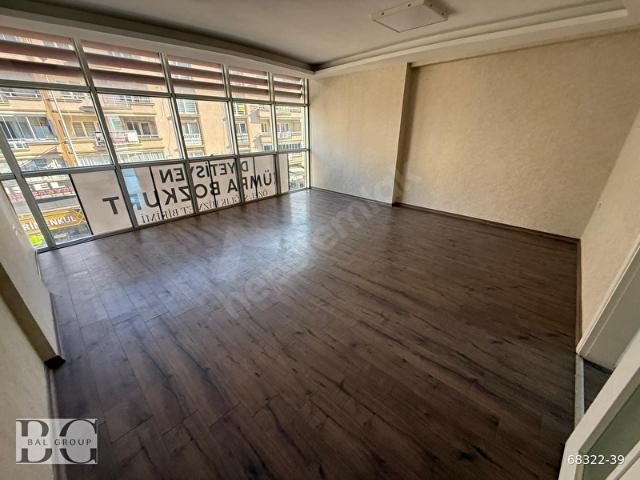 BAL GAYRİMENKULATATÜRK CADDESİ ÜZERİNDE GENİŞ 1+1 OFİS & BÜRO