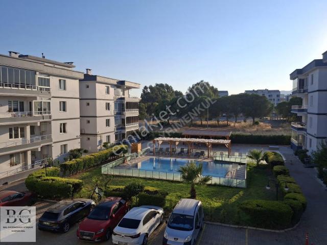 Bal Gayrimenkulden Kemalpaşada Havuzlu Site İçinde 3+1 Daire