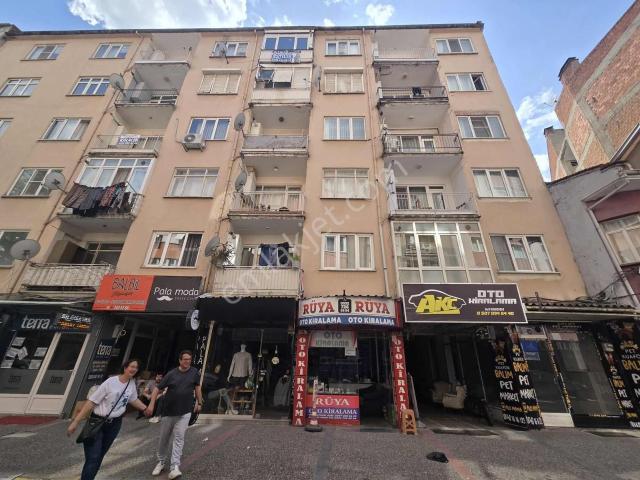 Balıkesir Altıeylül Atalar Caddesinde Satılık Daire
