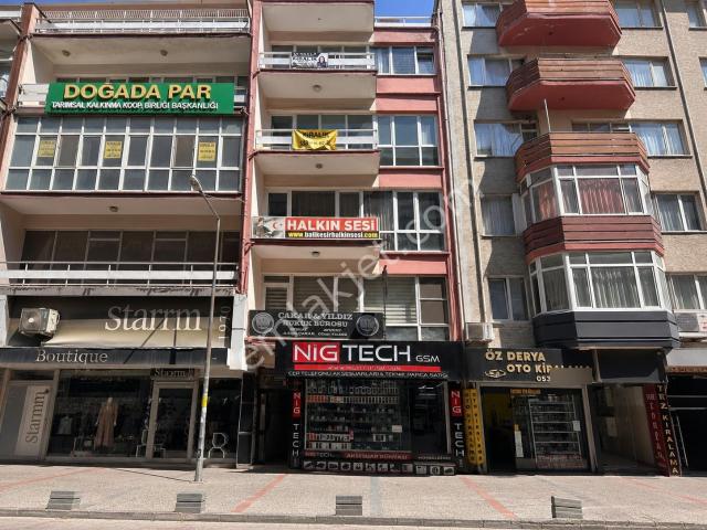 Balıkesir Atalar Caddesinde Merkezi Konumda Eşyalı 2+1 Kiralık