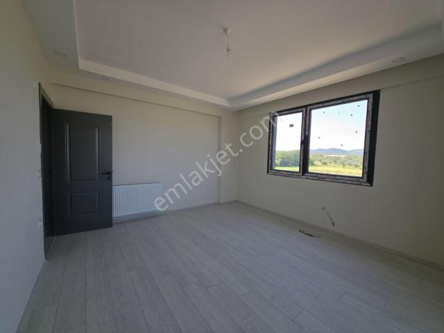 Balıkesir Burhaniye Bademalanında Sıfır Kiralık 2+1 Daire