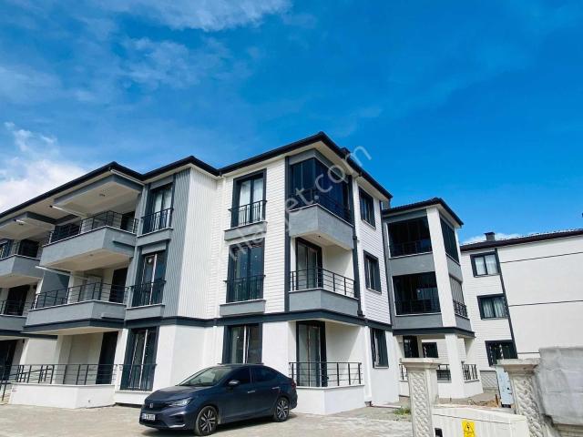 Balıkesir / Gömeç / Mithatpaşa Mah. 2+1 Kapalı Mutfak Daire