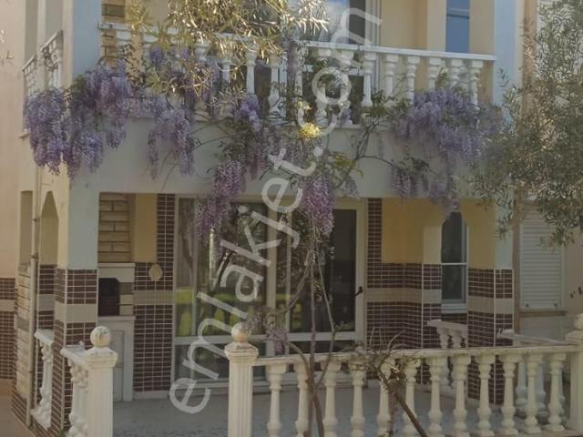 Balıkesir Edremit Güre Havuzlu Denize Yakın Satılık Villa