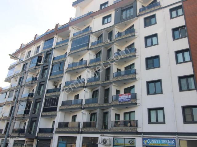 Balıkesir Karesi Çay Mh. Dereboyu Caddesinde 2+1 Geniş Daire