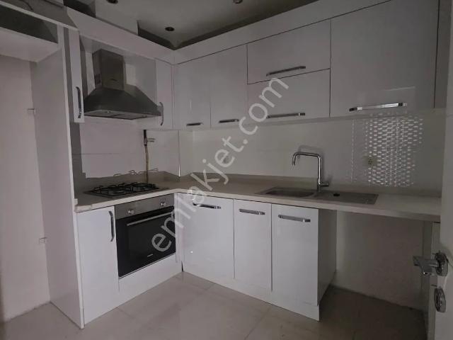 Balıkesir karesi,ege Mah.de Demirdağ Emlaktan Kiralık 2+1 Ara Kat Daire