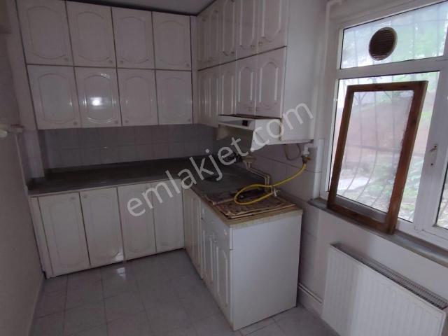 Balıkesir Nef İn Hemen Arkasında Sağlık Ocağının Karşısı 2+1