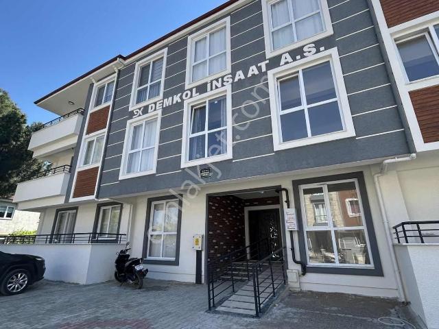 Balıkesir/gömeç/okaliptus Sokakta 1+1 Arakat Kiralık Lüks Daire