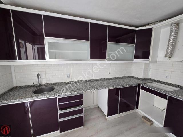 Balçova Eğitim Mahallesinde Satılık 3+1 Daire