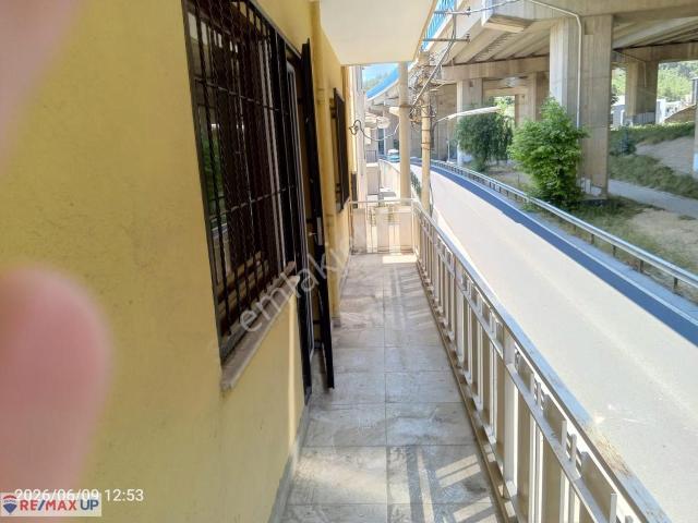 Balçova Eğitim'de 3+1 Kiralık Daire Metro, Avm Ve Sahile Yakın