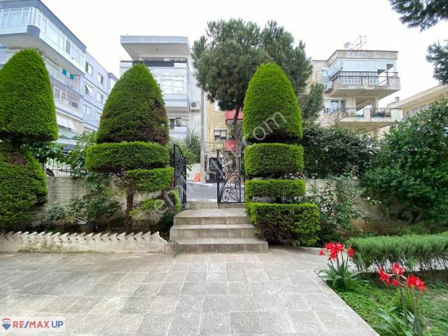 Balçova Pretijli Ufuk Apt. Arakat Asansör Ve Kapıcılı Satılık