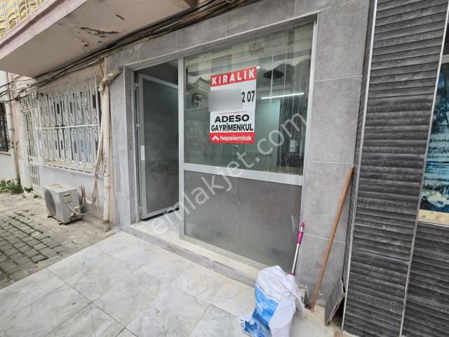 Balçovada Ata Caddesine Yakın, İşlek Konumda Kiralık Dükkan