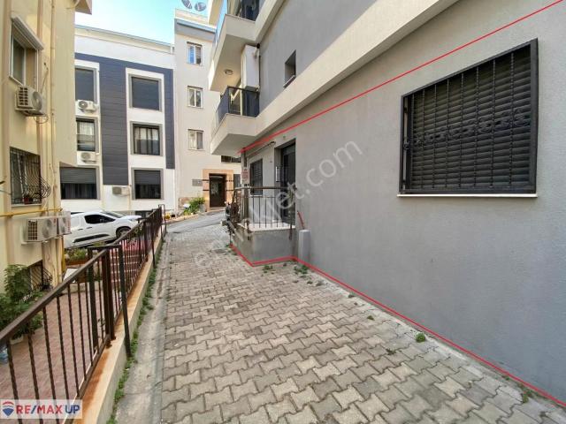 Balçova'da F. Altay Yakını Doğalgazlı Eşyalı Kiralık 2+1 Daire