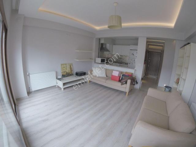 Balçovada Full Eşyalı Kiralık Daire 2+1 Asansörlü Önü Açık Merkezde