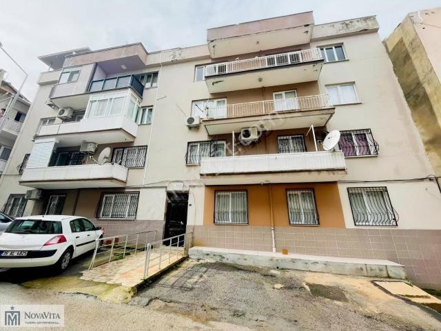 Balçovada Satılık 3+1 Çatı Kullanımı Ait Daire