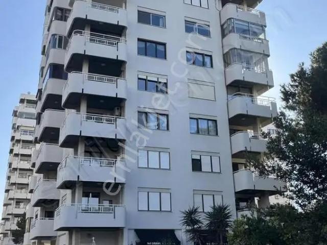 Balçova'nın En Prestijli Sitesinde En İyi Konumda 3+1 Kiralık