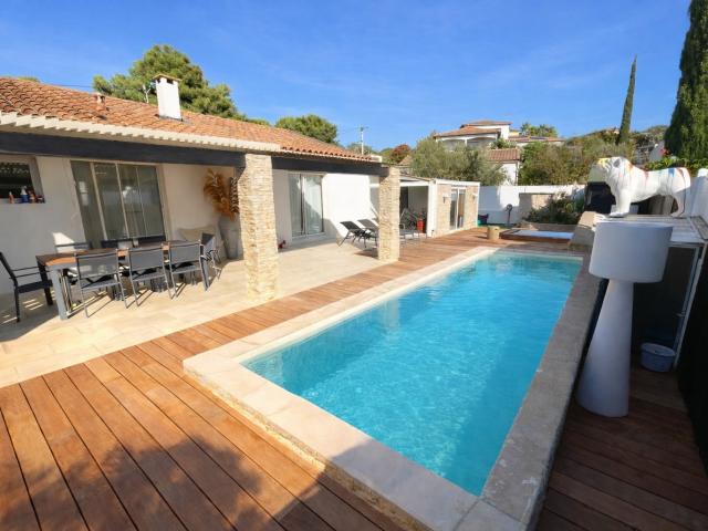 Balaruc Les Bains, quartier La Rèche, villa 9 pièces avec pi. 195m² Balaruc les Bains