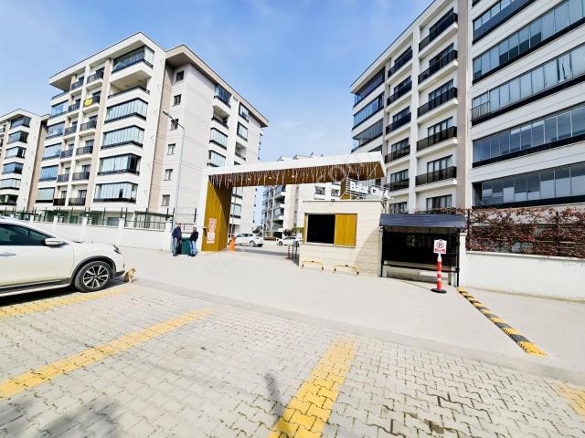 Balat Bakgör City 4'te Satılık 3+1 Daire