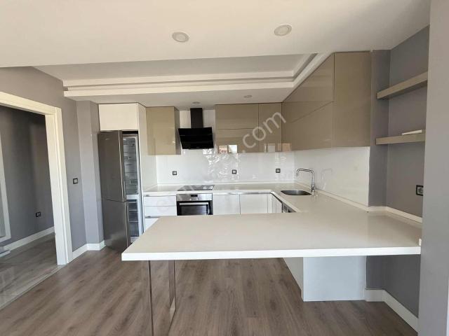 Balatçık'ta Tramvaya 300m Full Beyaz Eşyalı Kiralık 2+1 Daire