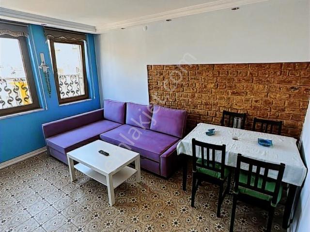 Balat Merkezde Full Eşyalı, Tüm Faturalar Dahil 1+1 Daire