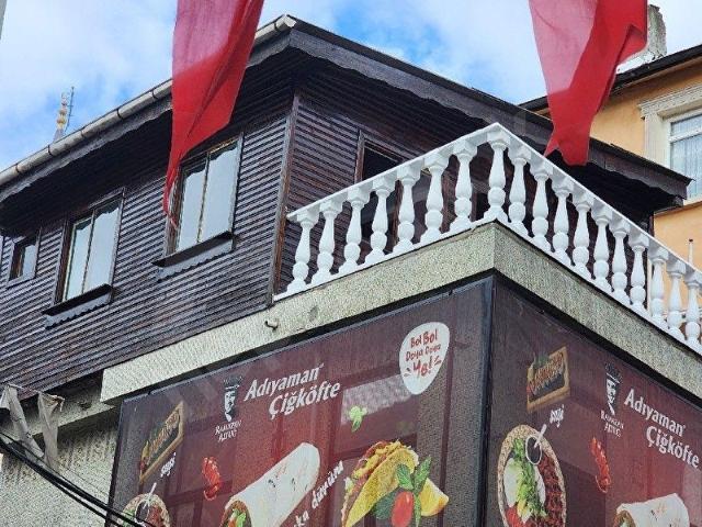 BALAT MERKEZDE, SANAT ATÖLYESİ, OFİS