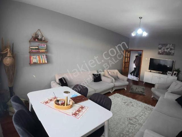 Balcıoğlundan Kocaali Merkezde Uygun Fiyatlı Geniş 3+1 Daire