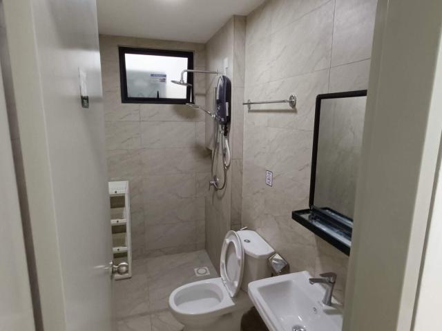 [Balcony Middle Bedroom] Hamstead, 7min to UCSI University, Near Hukm, TBS, Desa Tun Razak [Fully + AC]