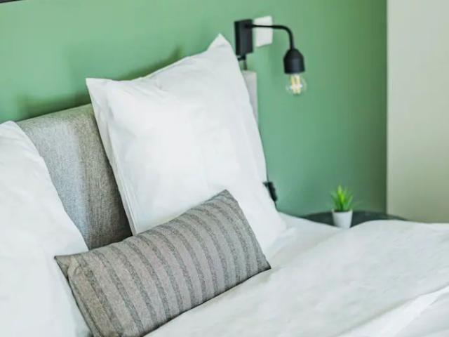 Balcony Apart in Simmering, Vienna Amsterdam Apartments for Rent