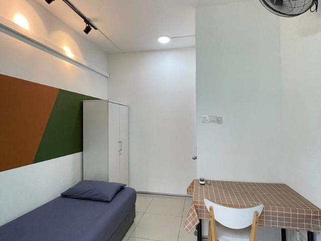 Balcony Fully Furnished Room Motor Parking @ The Greens @ Subang West, Shah Alam