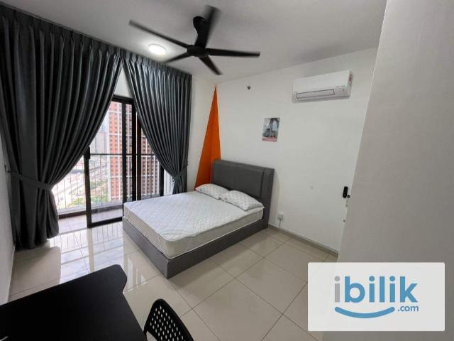 Balcony Queen bedroom at D'Quince Residences @ Damansara Perdana