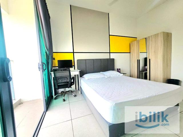 Balcony Queen Room RM600 @ Meritus Near Prai Industrial Area Seberang Perai